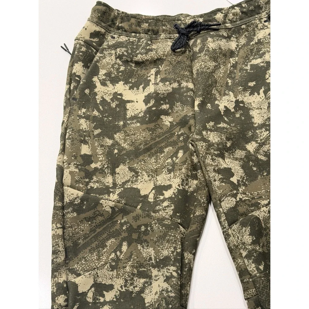 Nike tech fleece